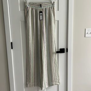 BCBG Maxazria BRAND NEW Summer Pant Size M